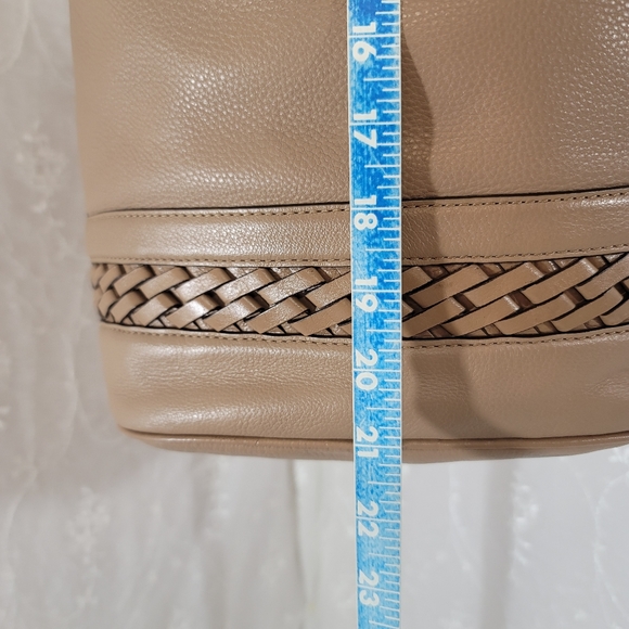 NWOT- Michael Kors - Picture 2 of 11